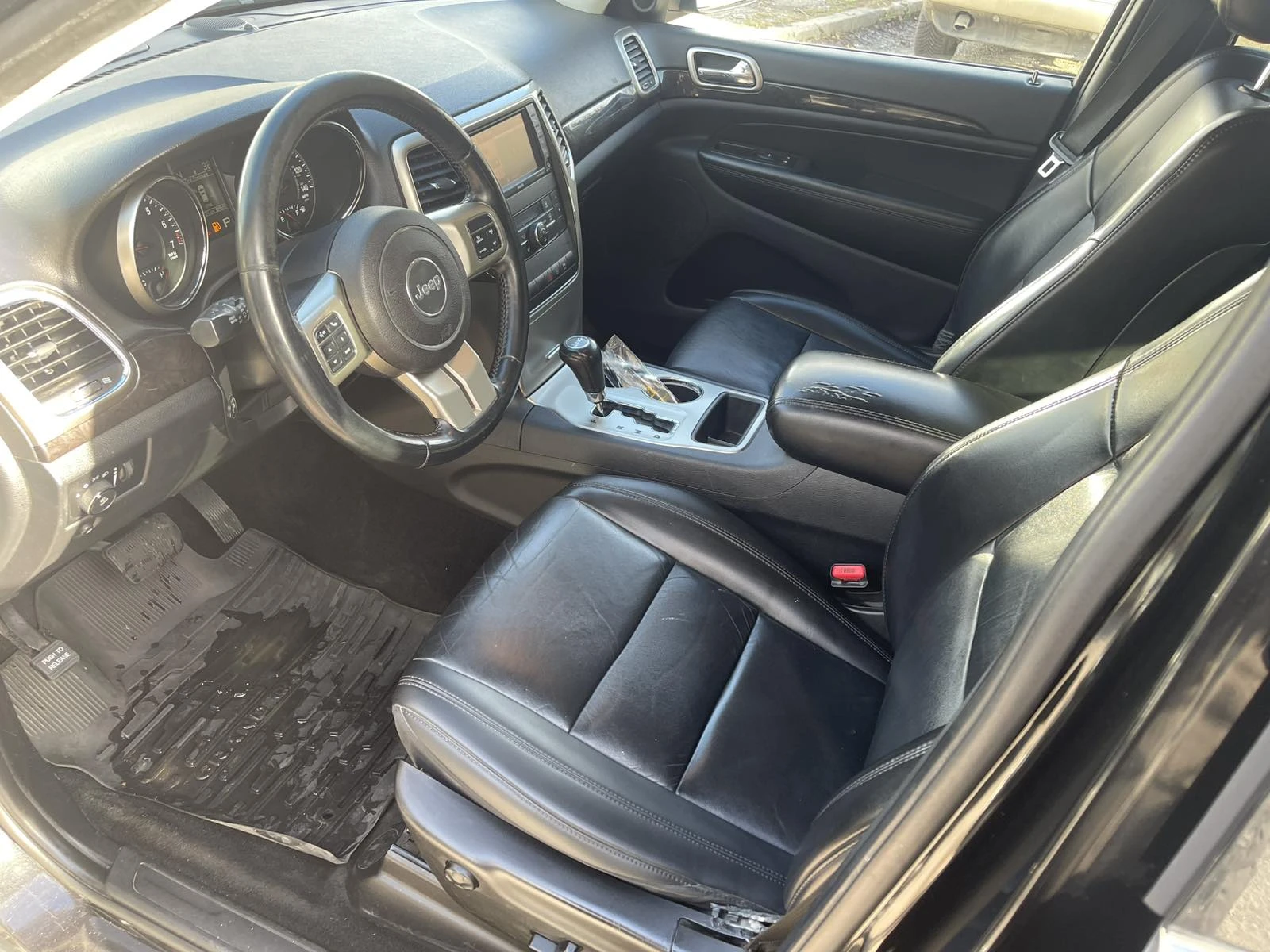Jeep Grand cherokee 3.6 Laredo LPG/ГАЗ, снимка 11 - Автомобили и джипове - 56527138