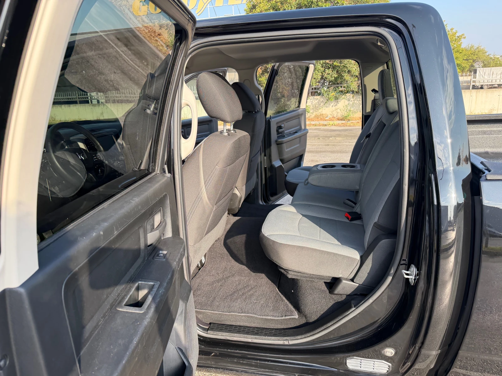 Dodge RAM 1500 Classic-5.7HEMI-TRADESMAN-38000km | Mobile.bg � ����������� 11