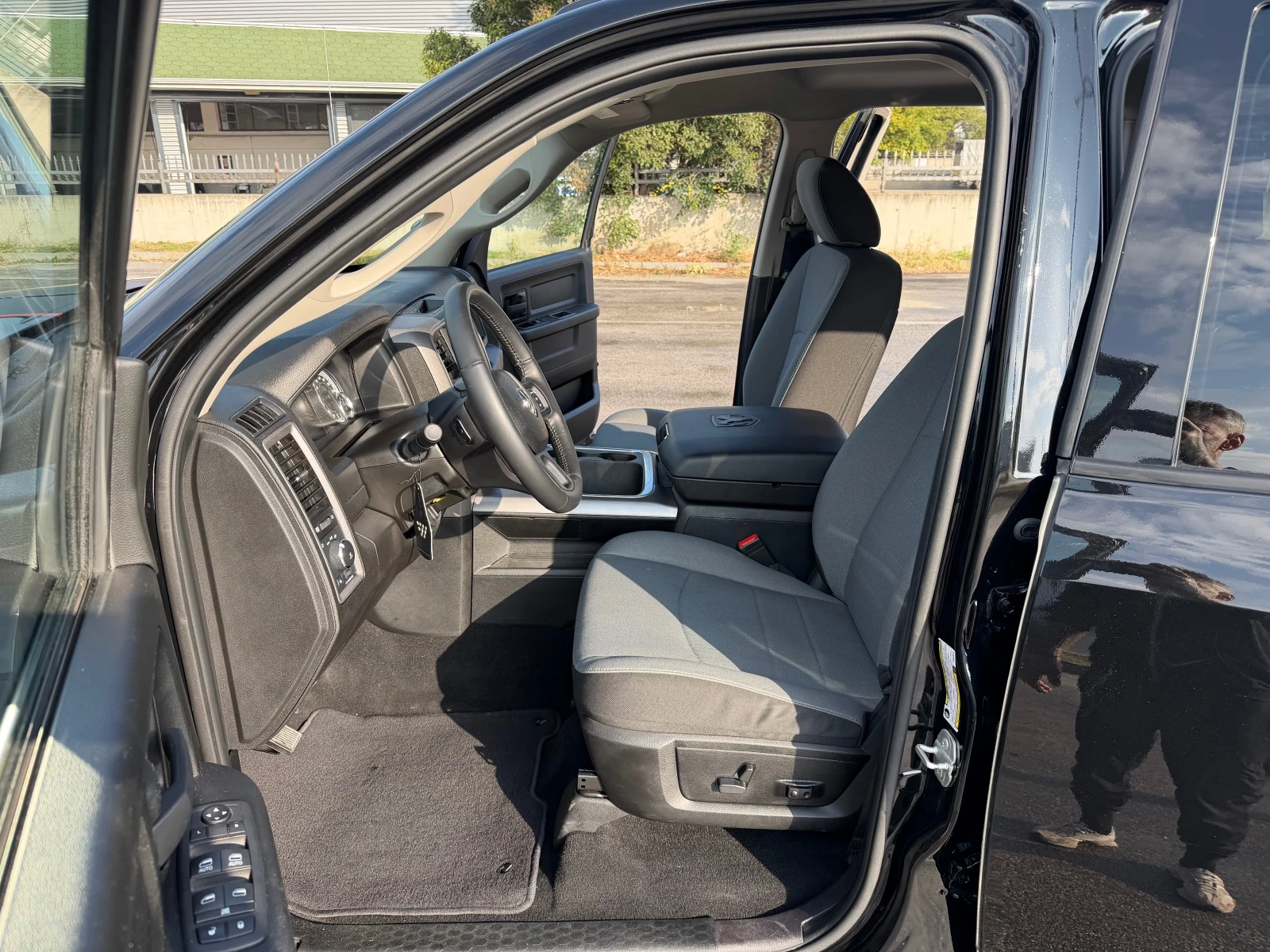 Dodge RAM 1500 Classic-5.7HEMI-TRADESMAN-38000km | Mobile.bg � ����������� 10