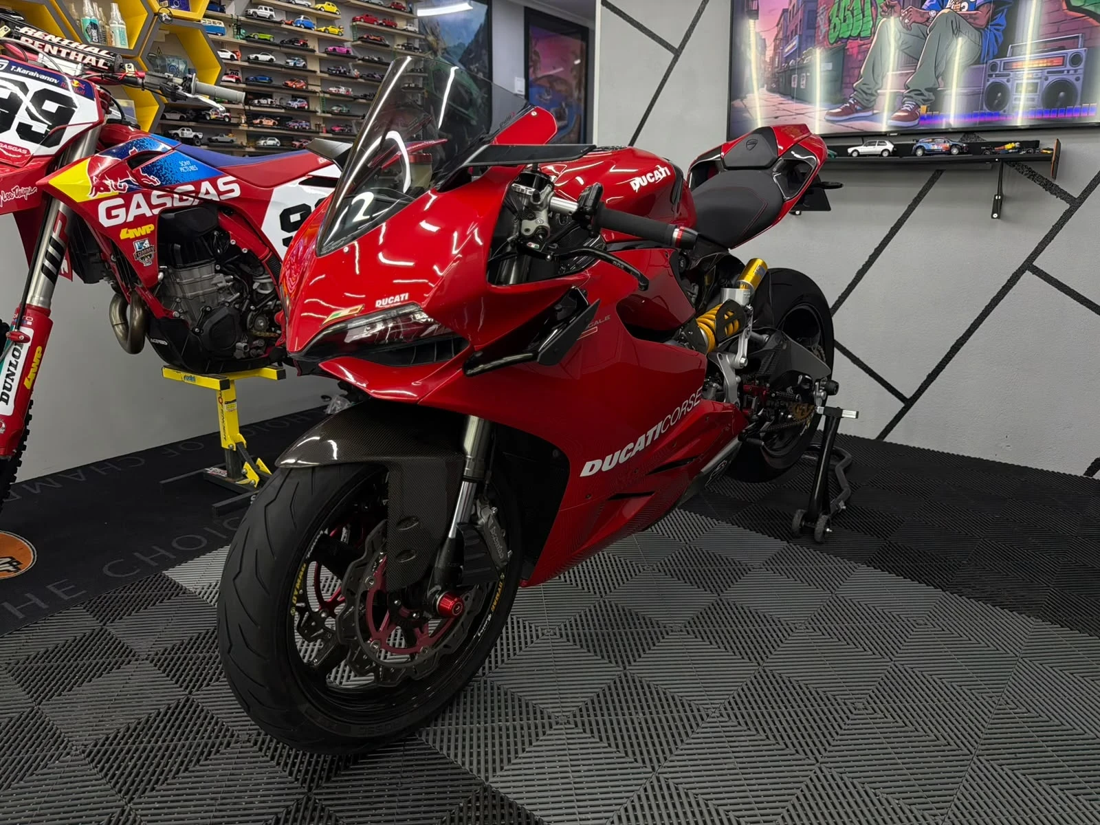 Ducati Panigale V2 899