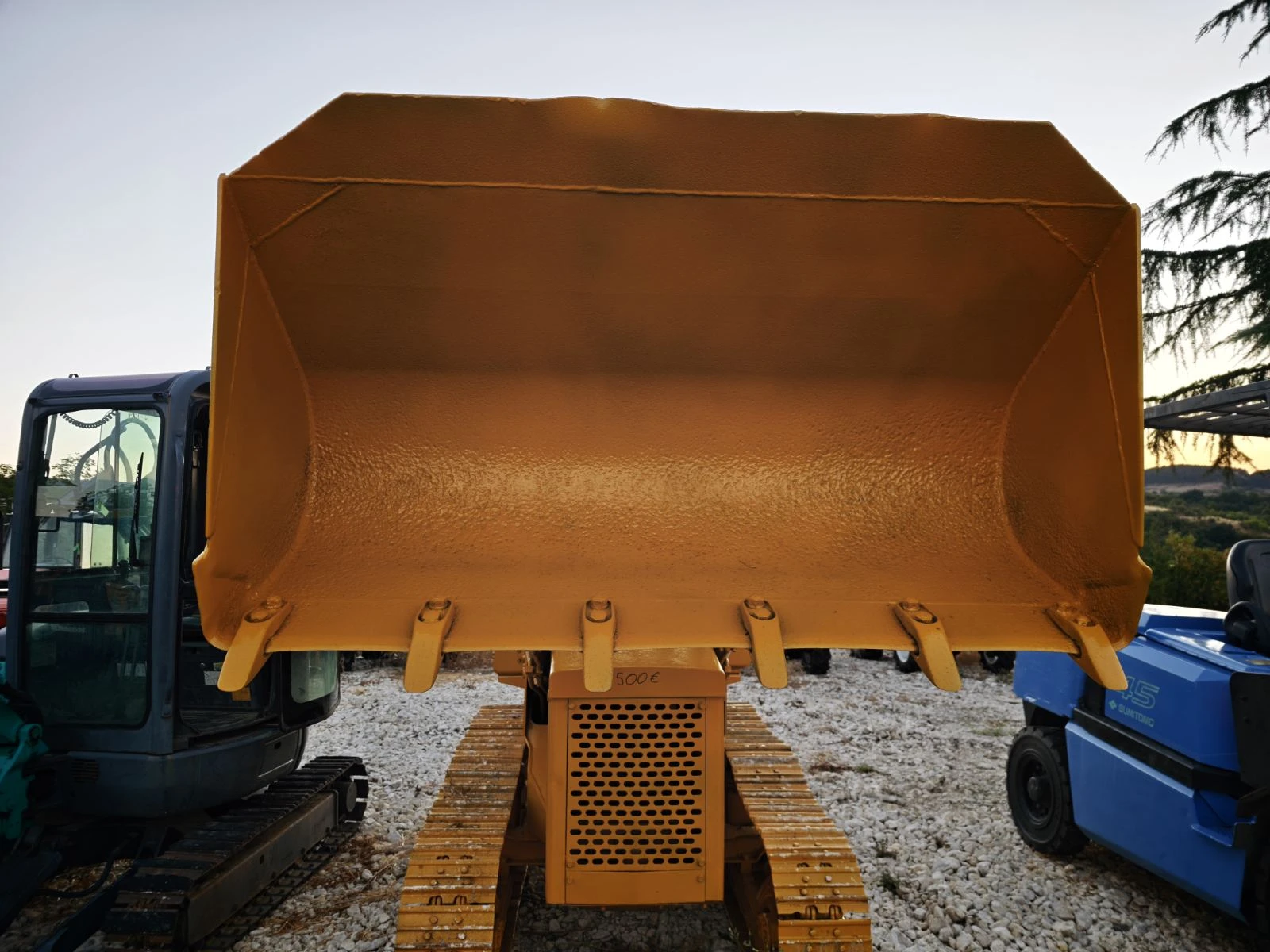 Други специализирани машини Komatsu ТОВАРАЧ верижен, снимка 8 - Индустриална техника - 38553711