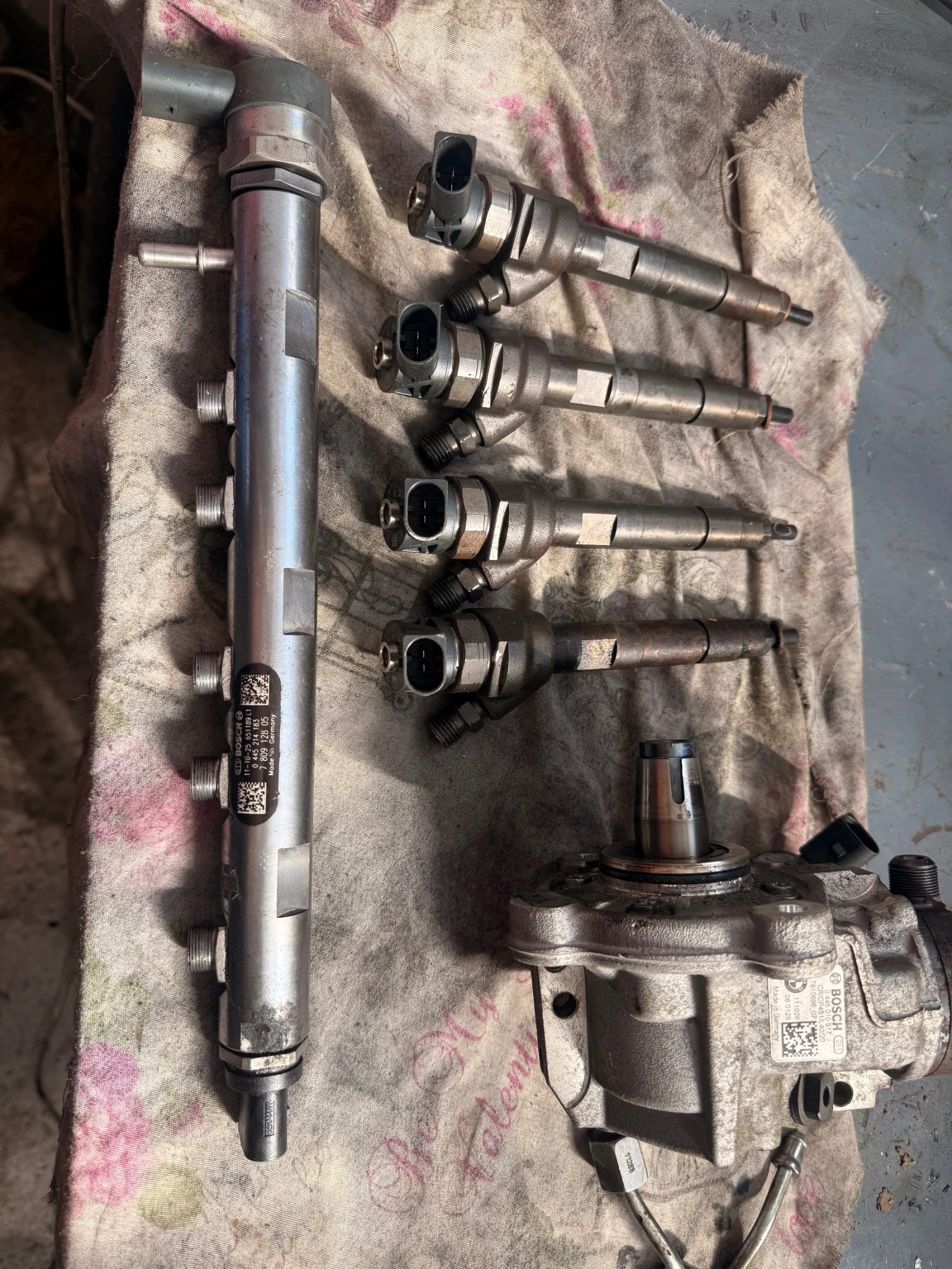 Комплект дюзи с помпа