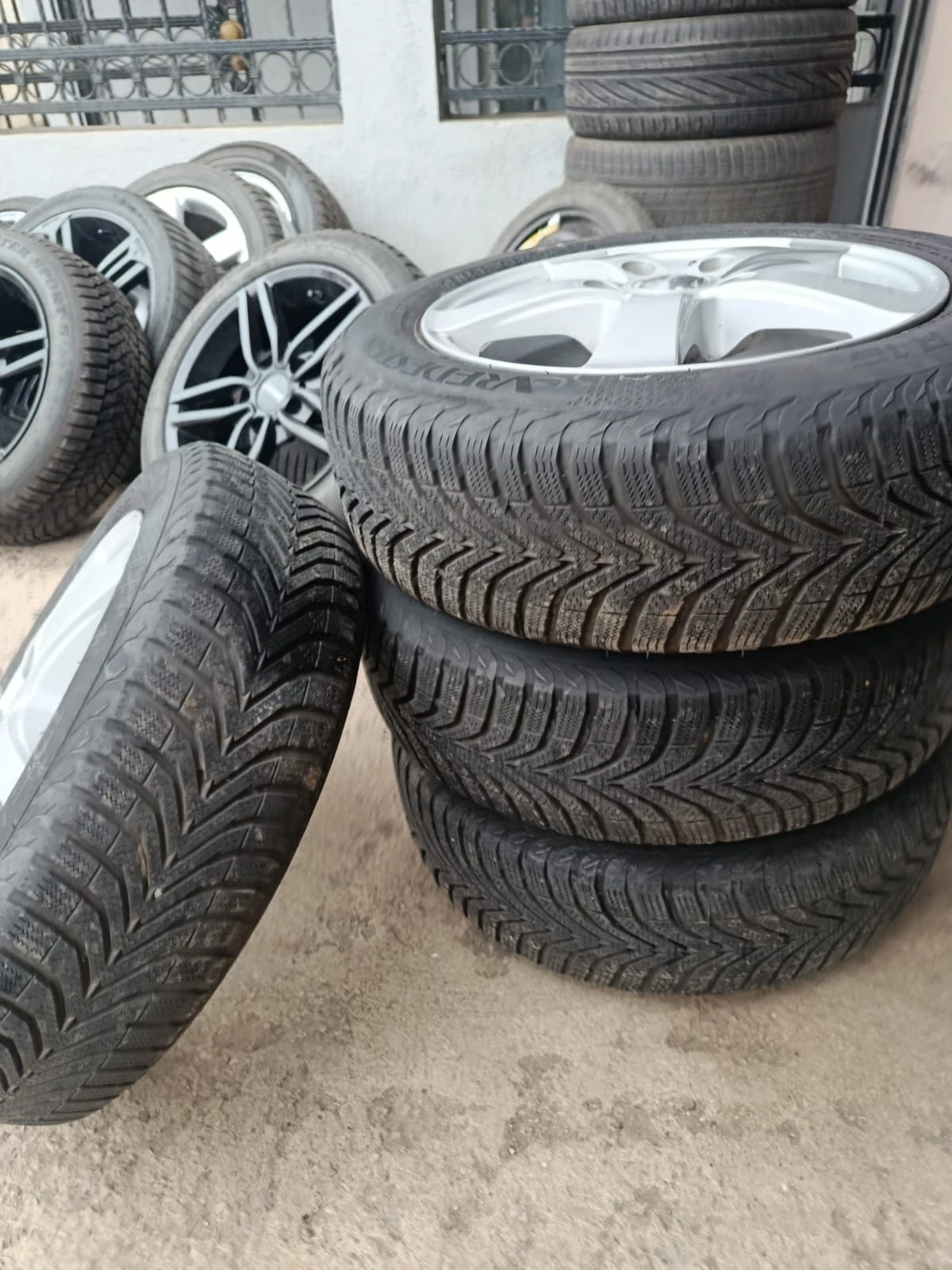 ���� � ������ 175/65R15 | Mobile.bg � ����������� 3