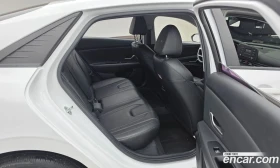Hyundai Elantra 1.6 LPi Style, снимка 12