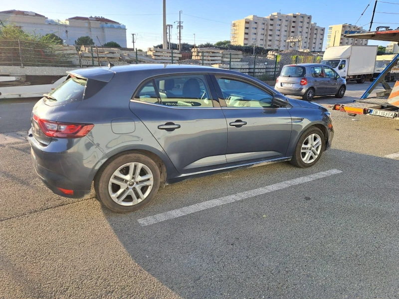 Renault Megane 1.5DCI  ЕВРО 6, снимка 16 - Автомобили и джипове - 47819383