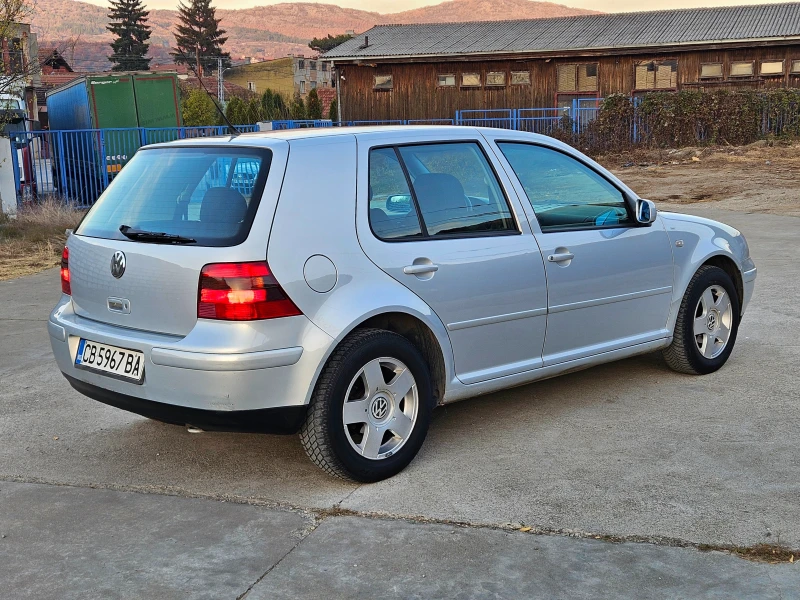 VW Golf, снимка 6 - Автомобили и джипове - 47965727