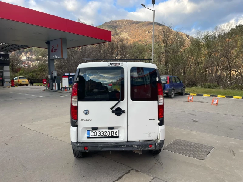 Fiat Doblo, снимка 4 - Автомобили и джипове - 48086570