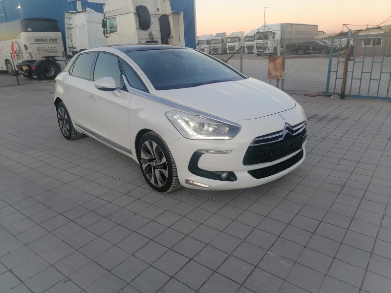 Citroen DS5 ВСИЧКИ ЕКСТРИ МОДЕЛА /ЛИЗИНГ , снимка 8 - Автомобили и джипове - 48890602