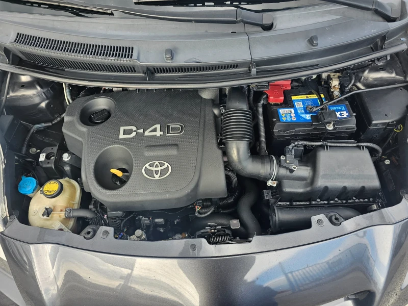 Toyota Yaris 1.4 dfd, снимка 12 - Автомобили и джипове - 48964360