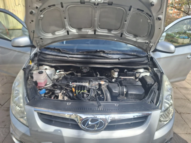 Hyundai I20, снимка 2 - Автомобили и джипове - 49630344