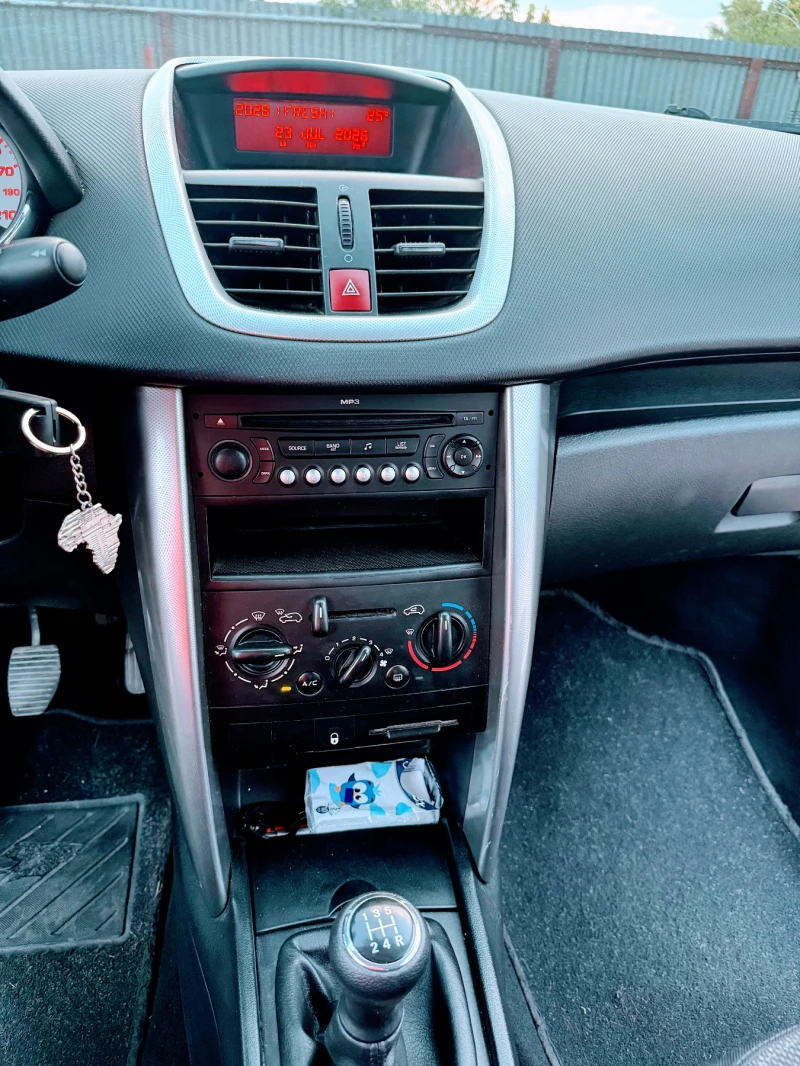 Peugeot 207, снимка 4 - Автомобили и джипове - 53101128