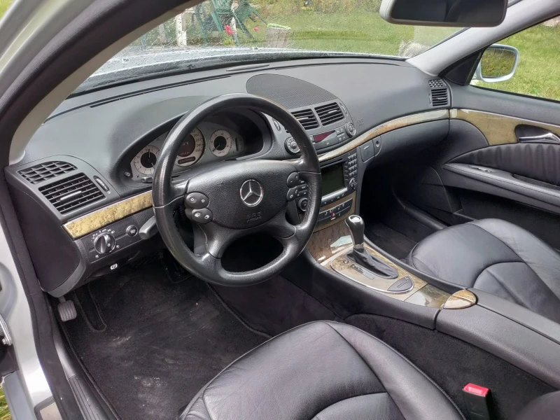 Mercedes-Benz E 320 CDI 4matic, снимка 6 - Автомобили и джипове - 51478312
