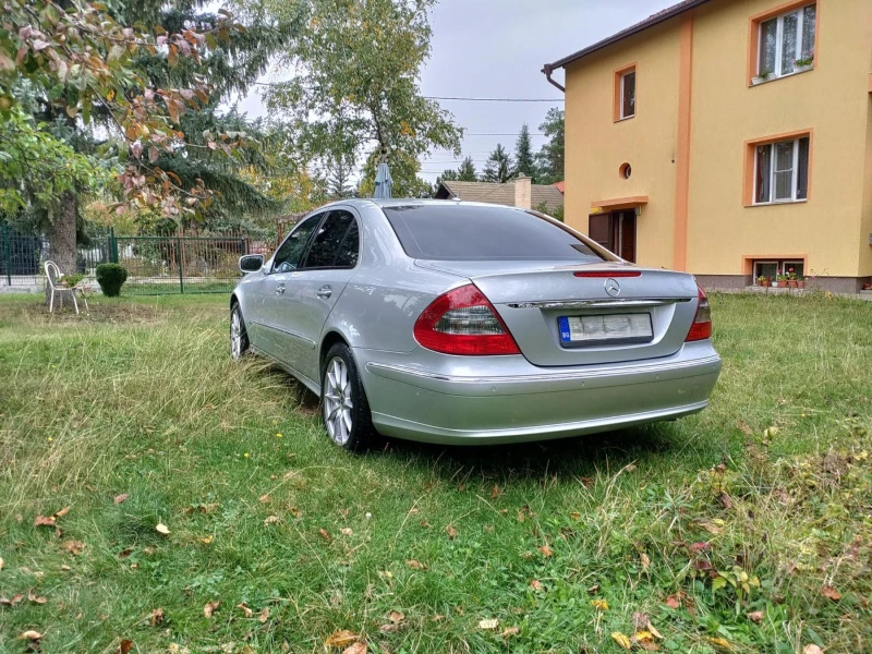 Mercedes-Benz E 320 CDI 4matic, снимка 5 - Автомобили и джипове - 51478312