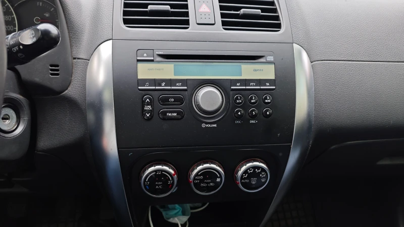 Fiat Sedici 1.9, снимка 14 - Автомобили и джипове - 52083471