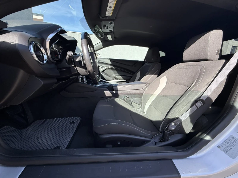 Chevrolet Camaro 3.6L RS FACELIFT, снимка 9 - Автомобили и джипове - 52242810