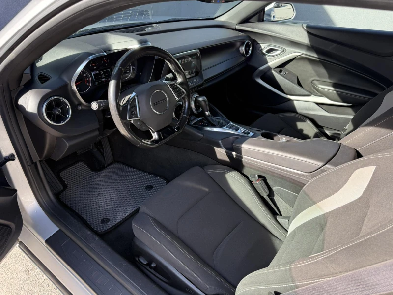 Chevrolet Camaro 3.6L RS FACELIFT, снимка 10 - Автомобили и джипове - 52242810