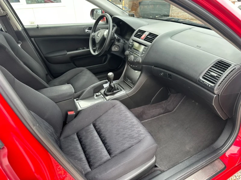 Honda Accord 2.0i-ГАЗ КЛИМАТРОНИК, снимка 11 - Автомобили и джипове - 52357672