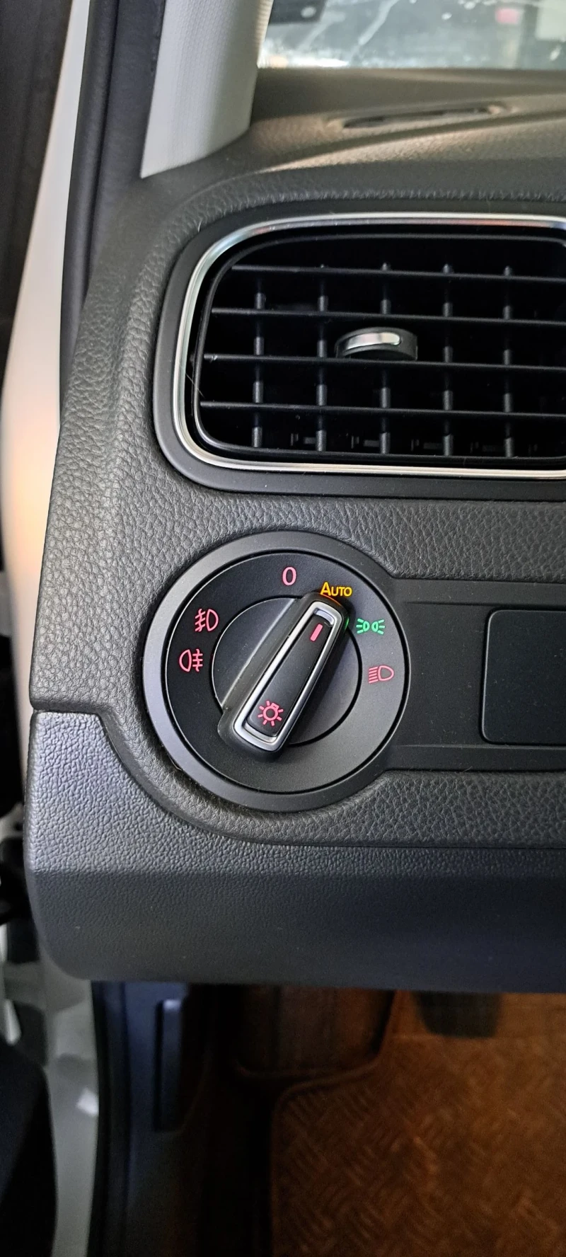 VW Polo, снимка 9 - Автомобили и джипове - 52964590