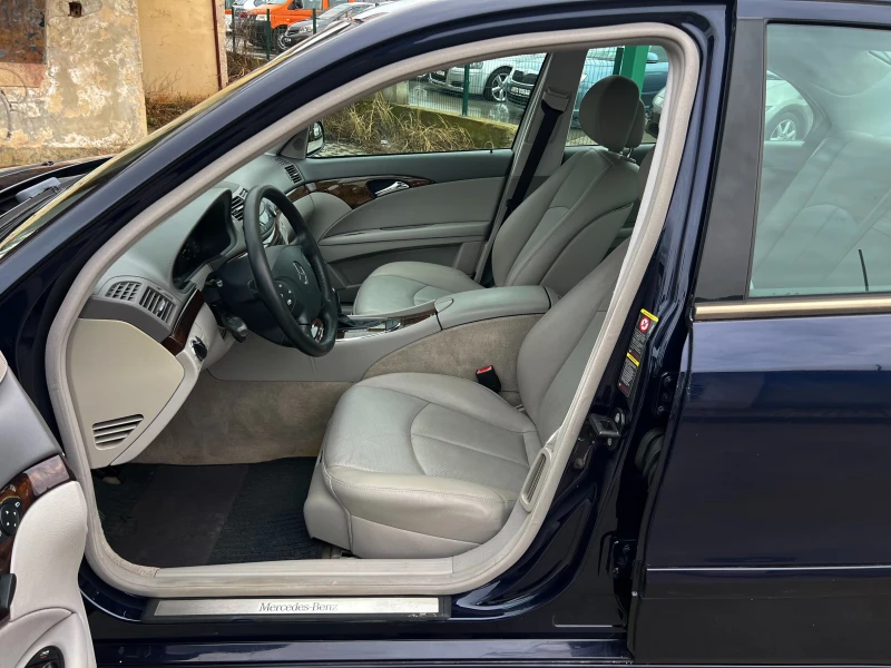 Mercedes-Benz E 280 3.0i-231к.с-4х4, снимка 9 - Автомобили и джипове - 53262272