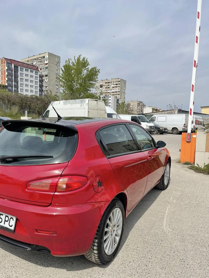 Alfa Romeo 147 1.6 - изображение 2