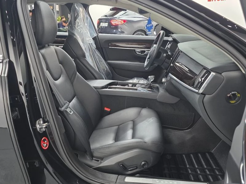 Volvo S90 2.0 Automatic, снимка 11 - Автомобили и джипове - 55975477