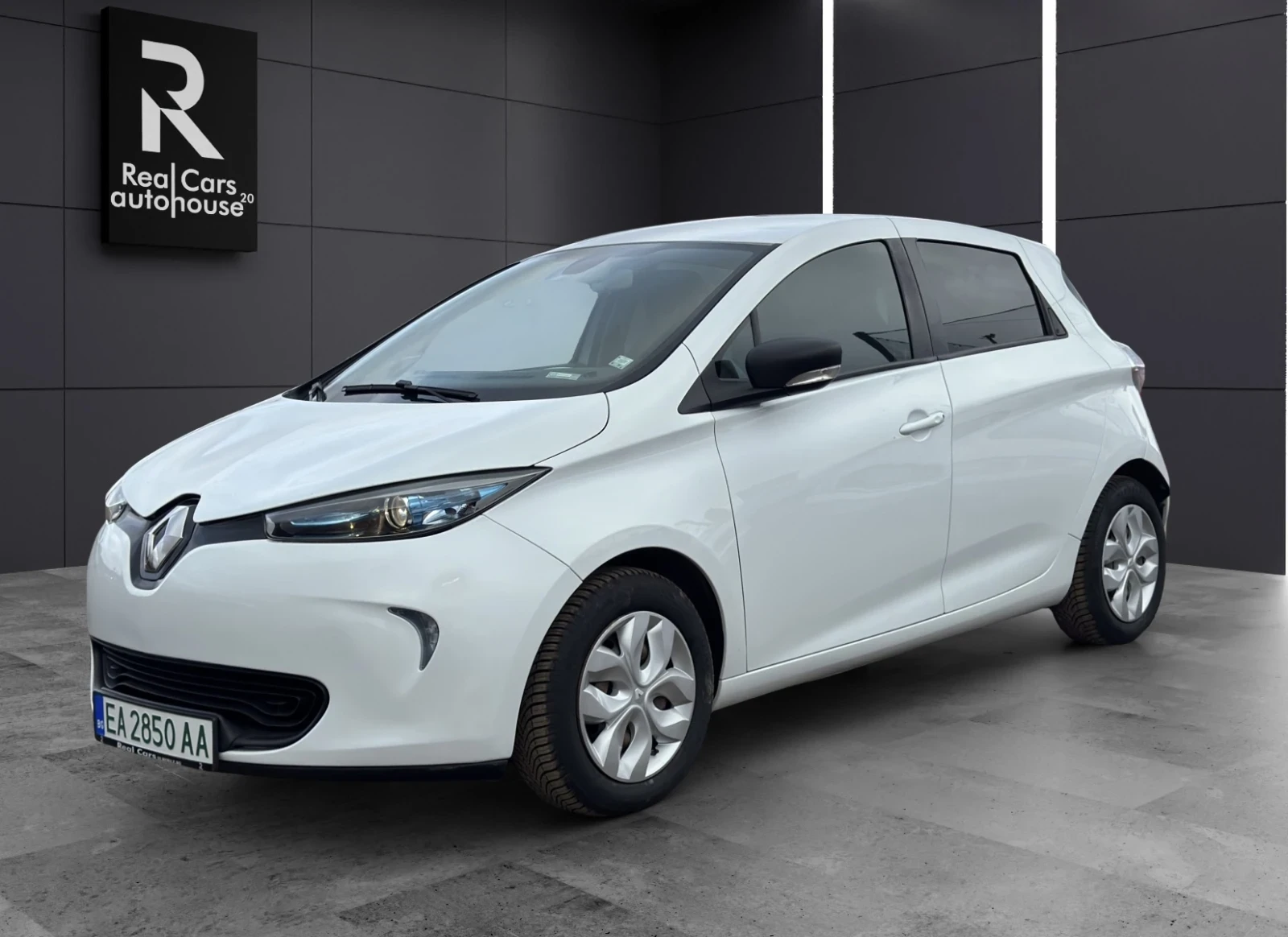 Renault Zoe 41KWH* ПАРКТРОНИК* РЕГИСТРИРАН*  | Mobile.bg — изображение 1