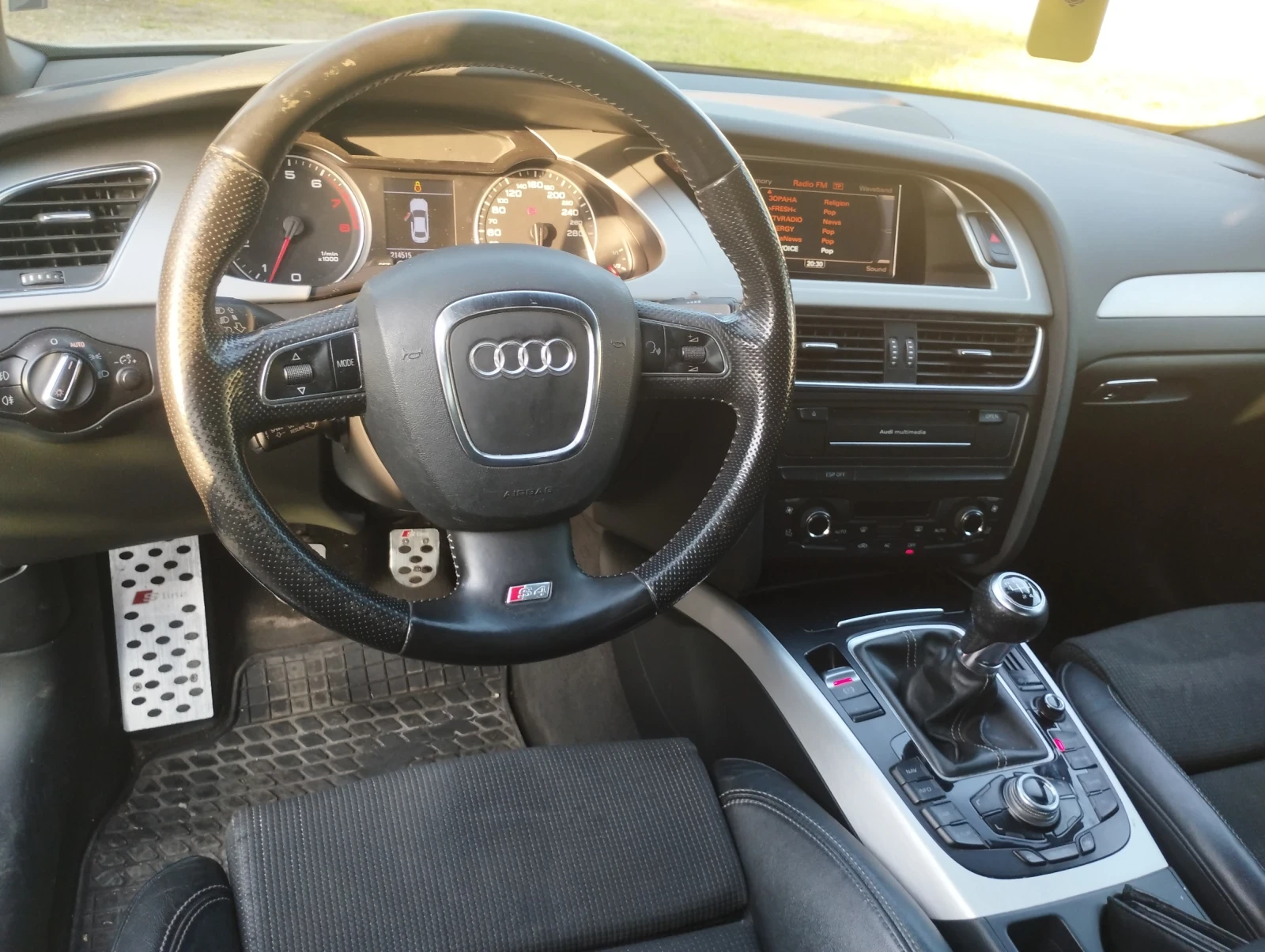 Audi A4 2, 0 tfsi S-line  - изображение 4