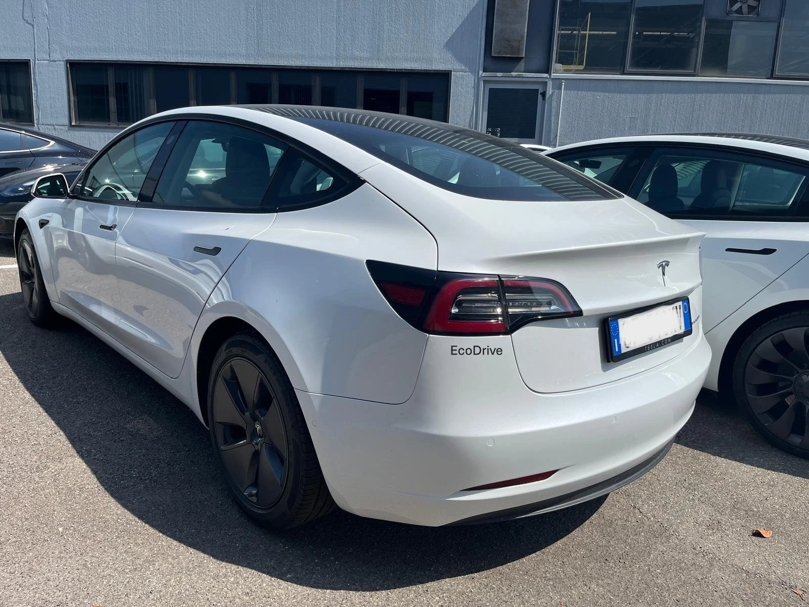 Tesla Model 3 Long Range AWD  - изображение 3
