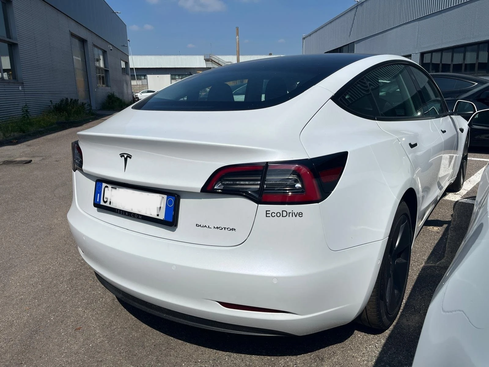 Tesla Model 3 Long Range AWD  - изображение 4