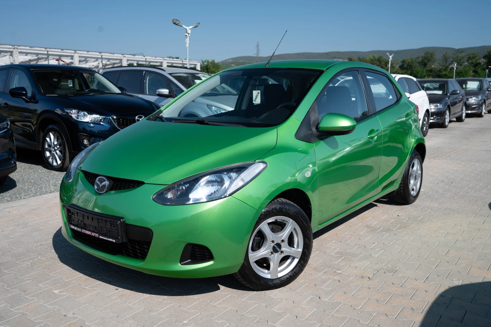 Mazda 2 1.4i* бензин*  - изображение 3