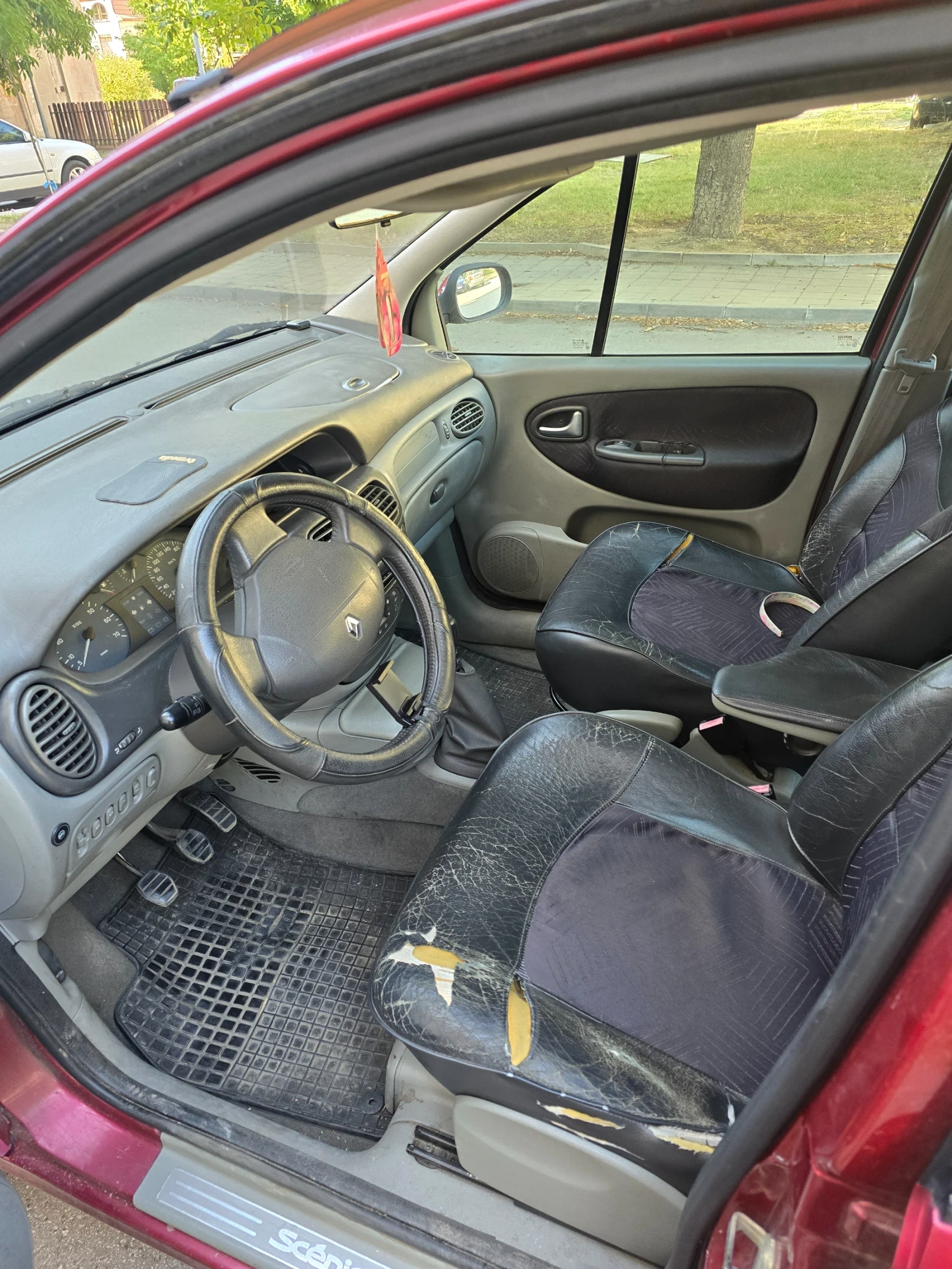 Renault Scenic  - изображение 3