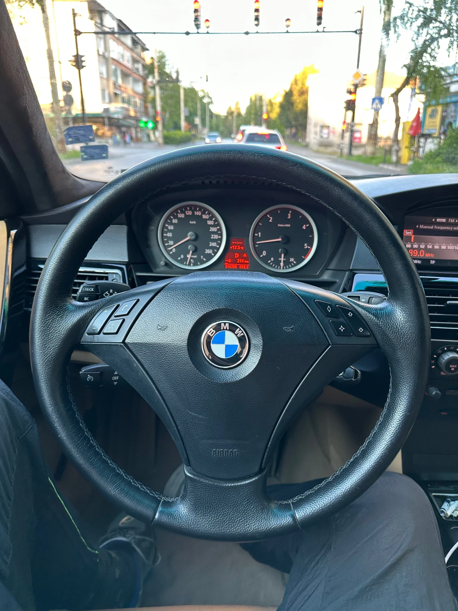 BMW 530  - изображение 8