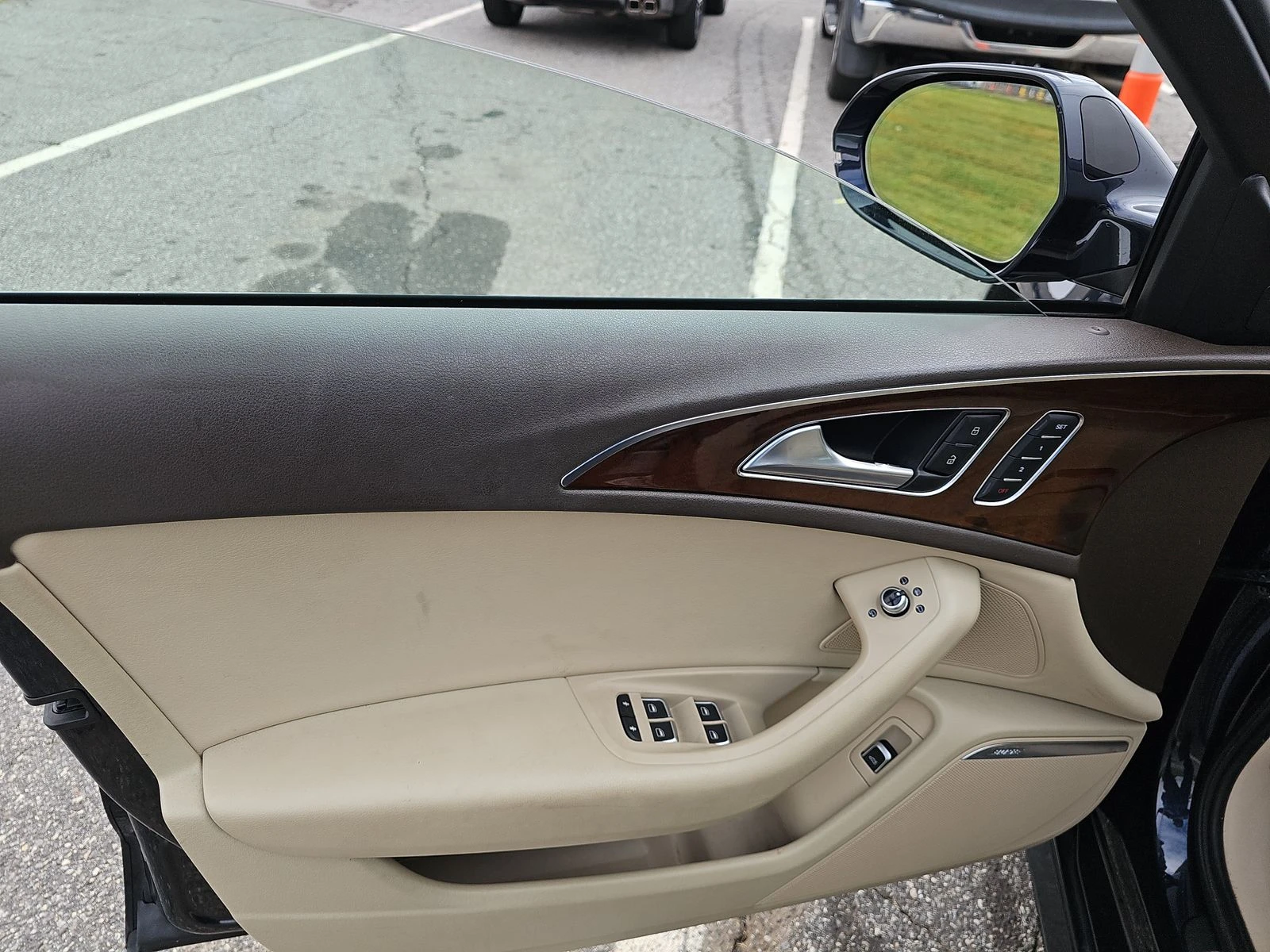 Audi A6 3.0T* MATRIX* ДИСТРОНИК* ХЕДЪП* МАСАЖ* 360КАМЕРА*  - изображение 7