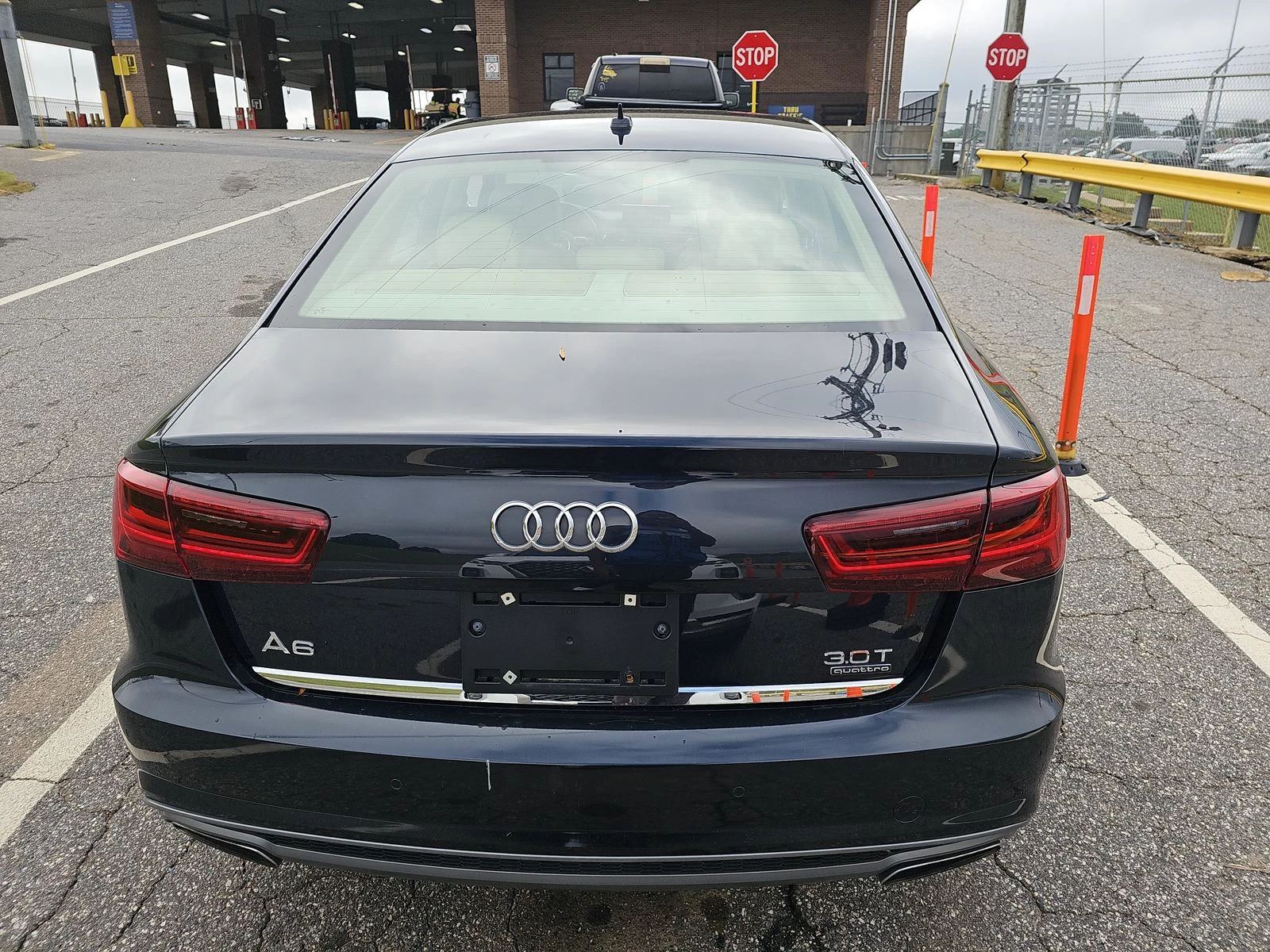 Audi A6 3.0T* MATRIX* ДИСТРОНИК* ХЕДЪП* МАСАЖ* 360КАМЕРА*  - изображение 6