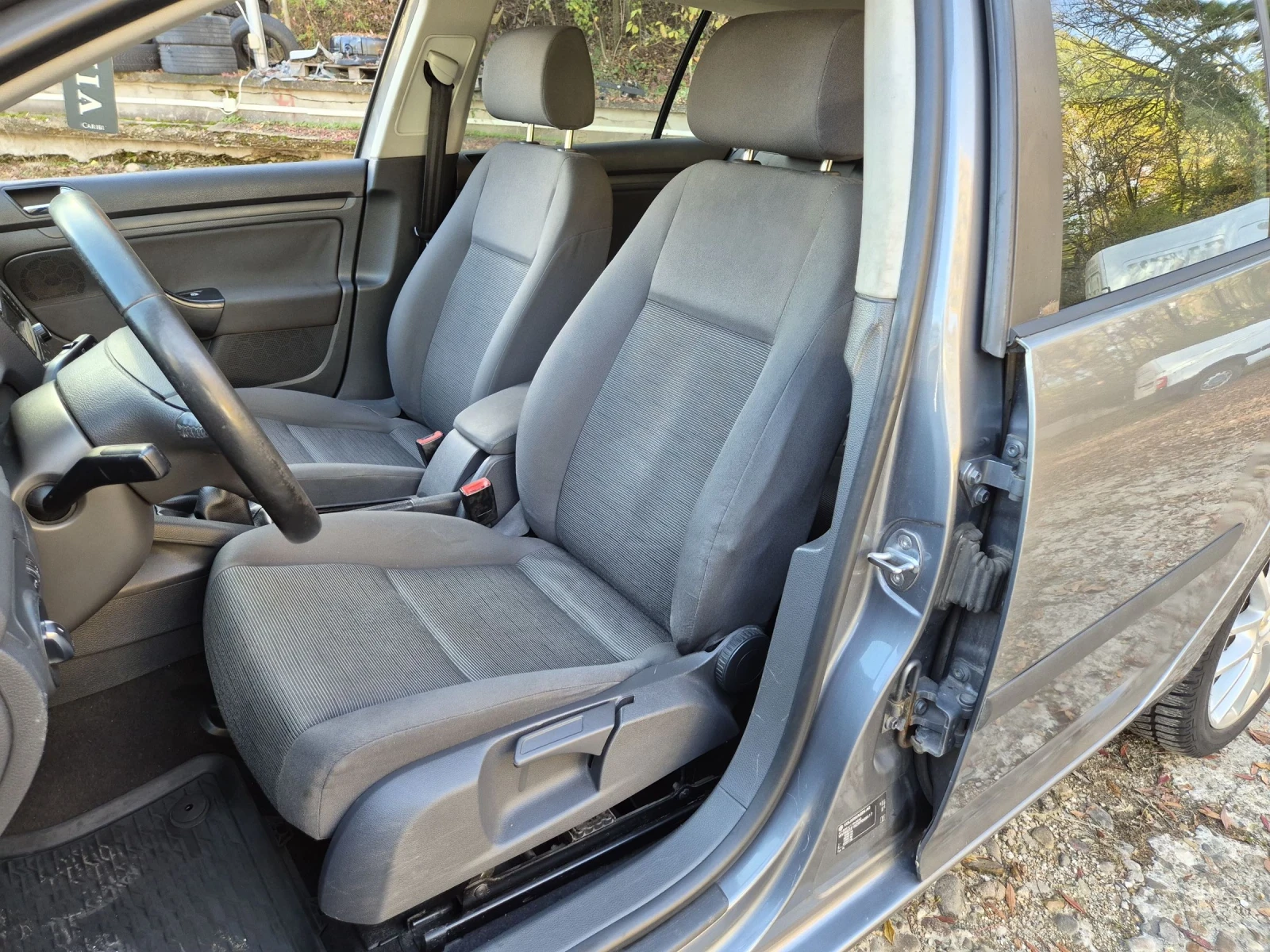 VW Golf 1.9TDI  | Mobile.bg   10