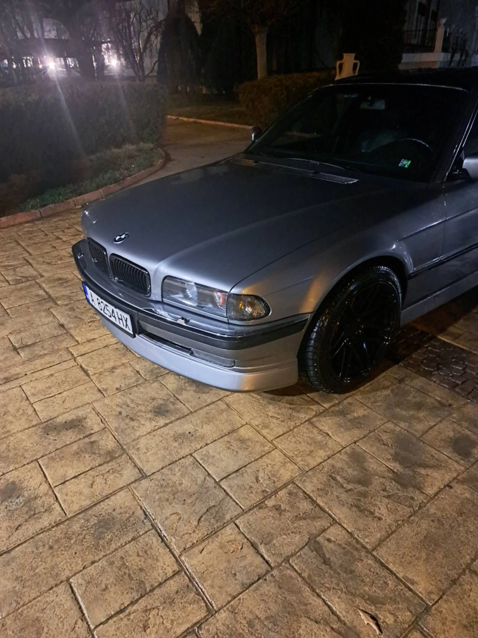 BMW 740  - изображение 2