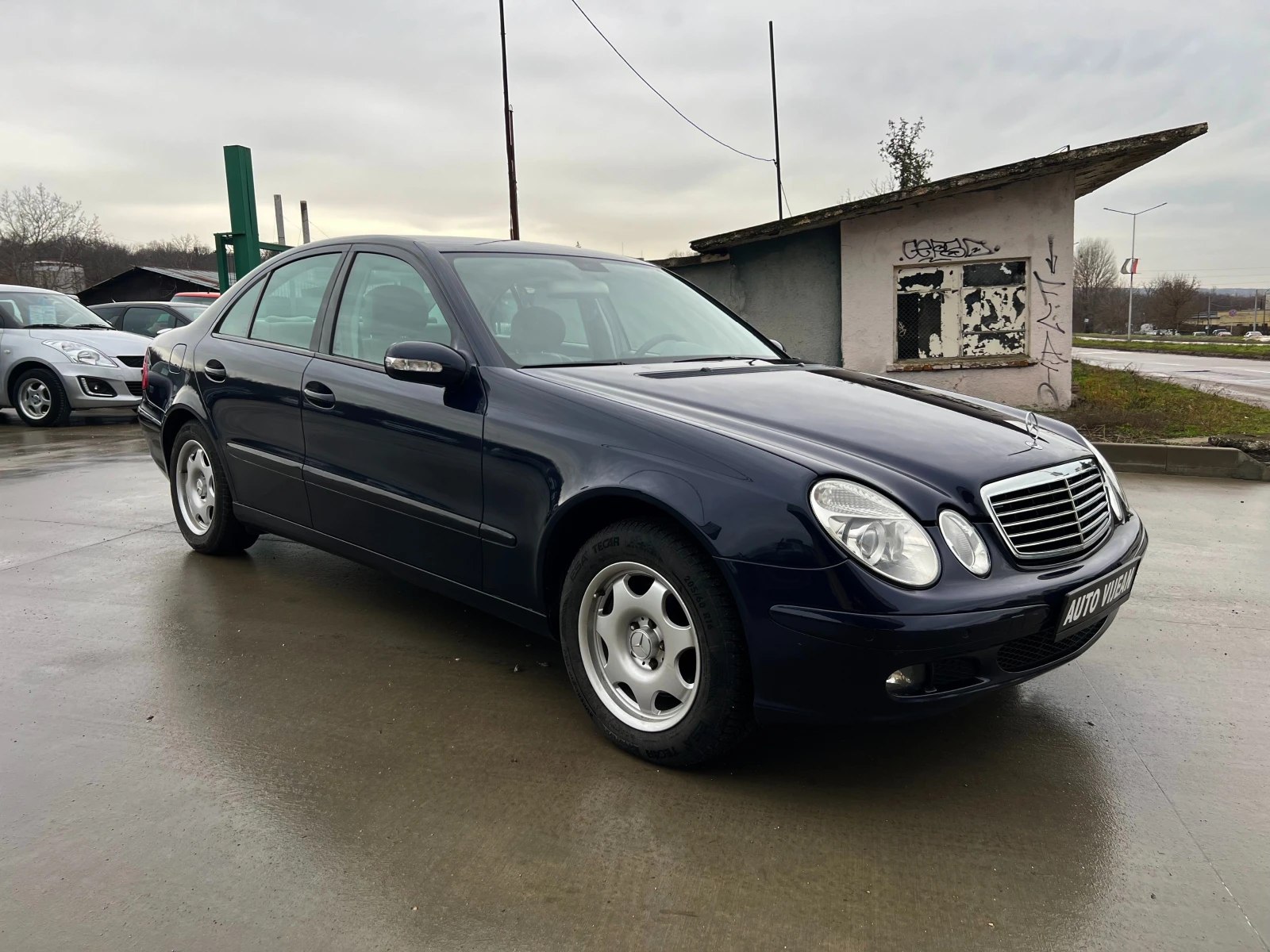 Mercedes-Benz E 280 3.0i-231к.с-4х4 - изображение 3