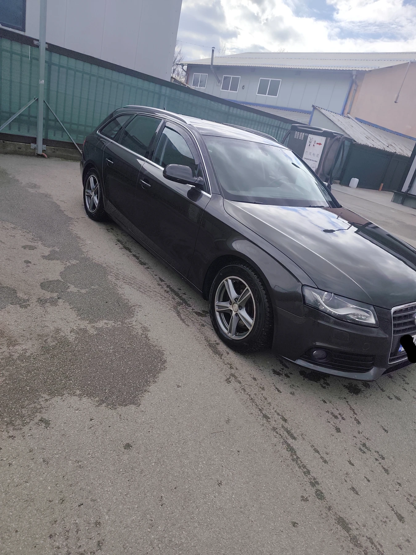 Audi A4 2.0  - изображение 2