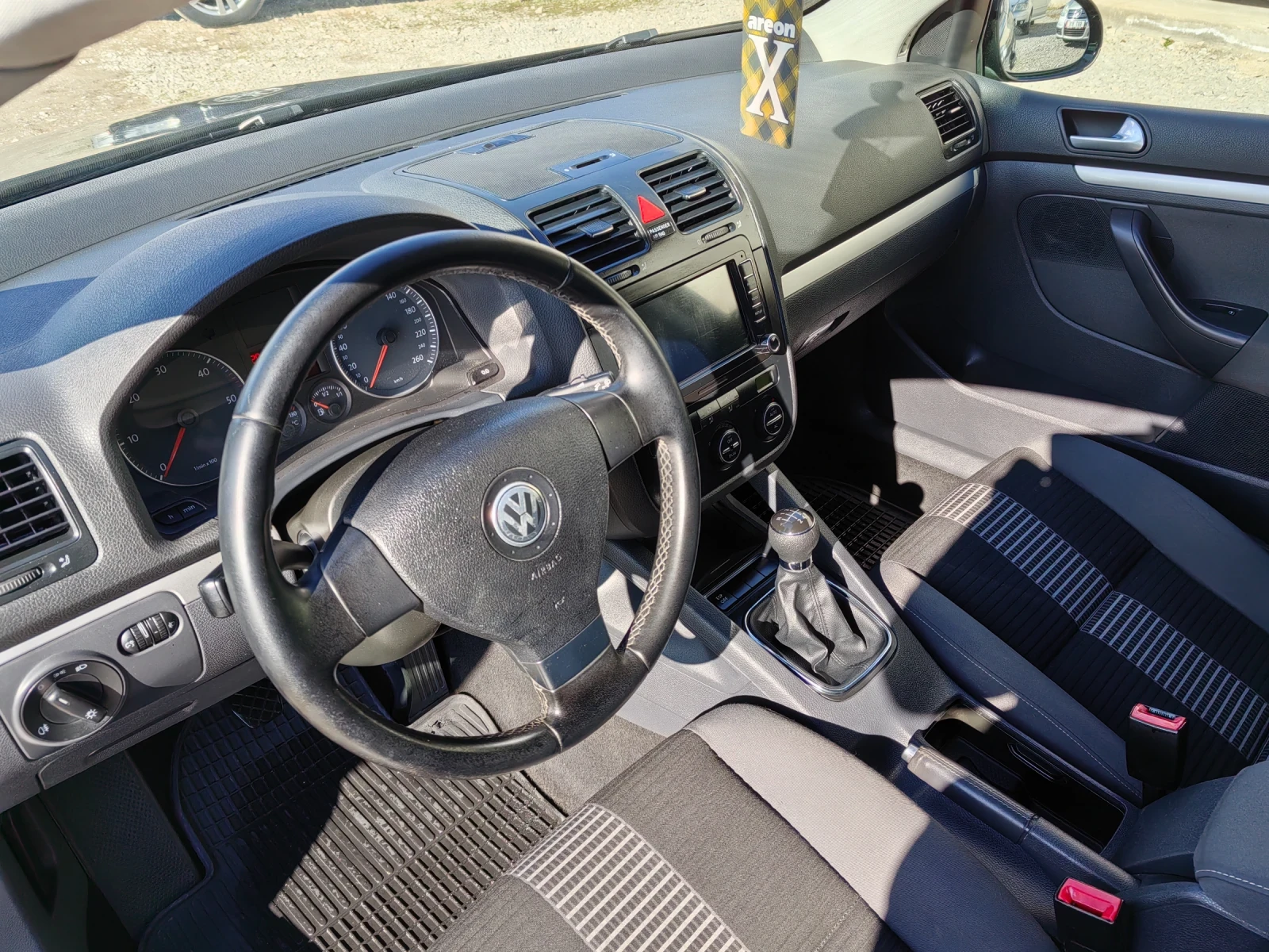 VW Golf 1.9 tdi 90ps Navi - изображение 10