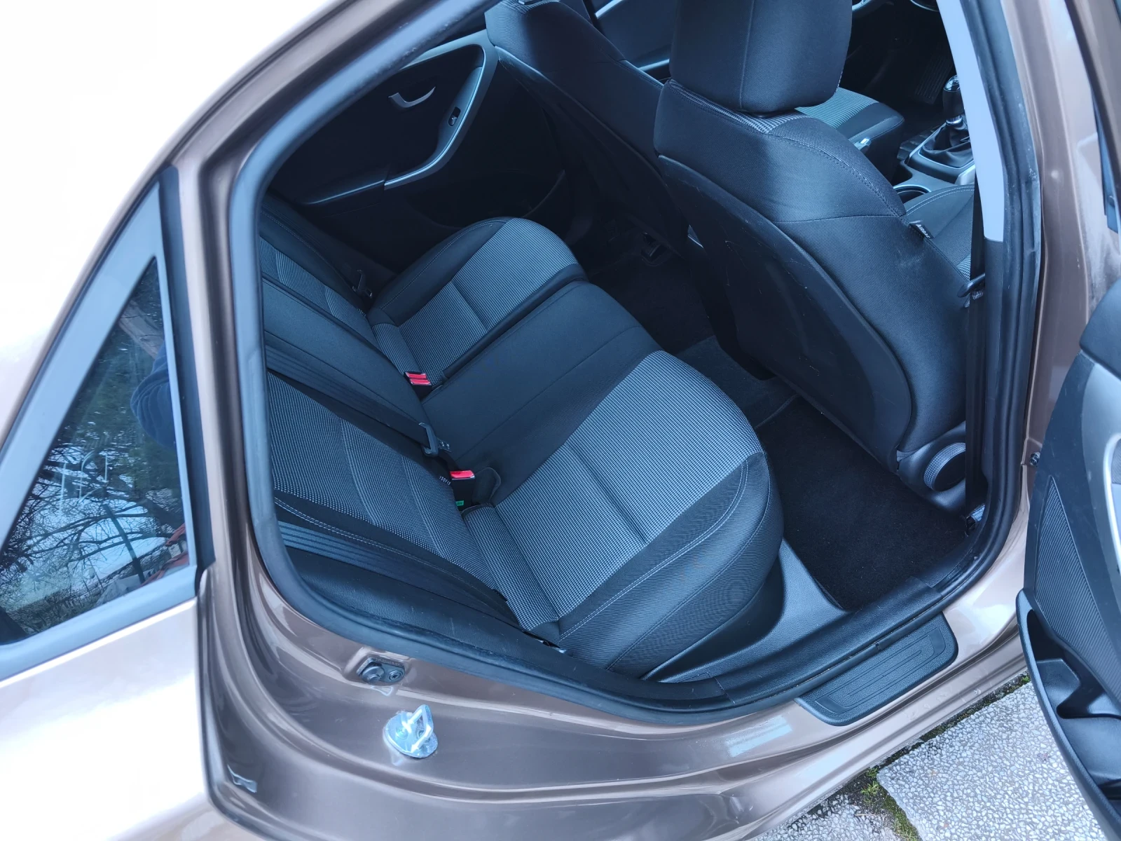 Hyundai I30 1.4 90hp TOP, снимка 16 - Автомобили и джипове - 54089644