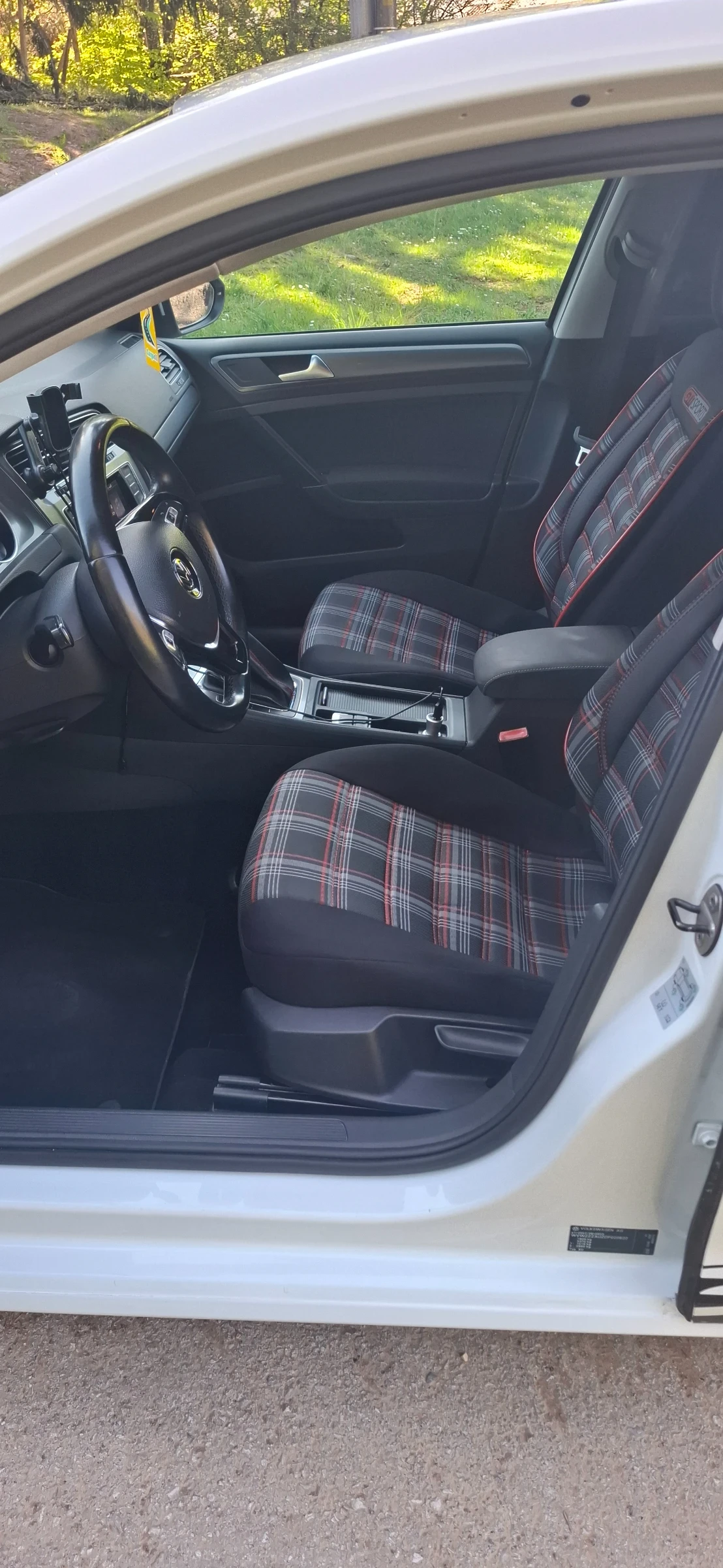 VW Golf GTD, снимка 10 - Автомобили и джипове - 54320627