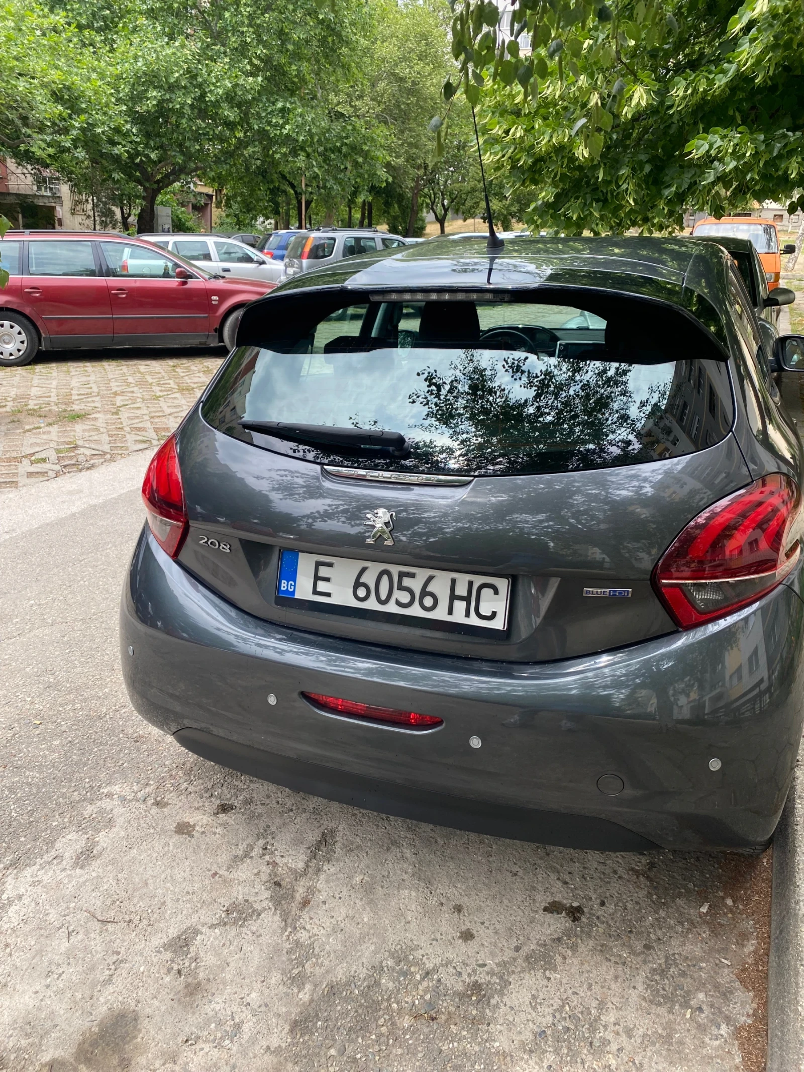 Peugeot 208, снимка 4 - Автомобили и джипове - 54610518
