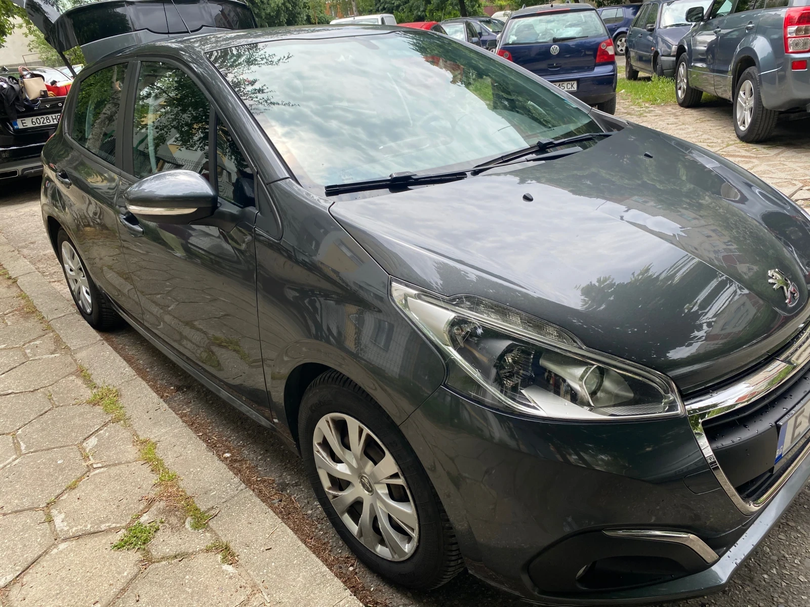 Peugeot 208, снимка 3 - Автомобили и джипове - 54610518