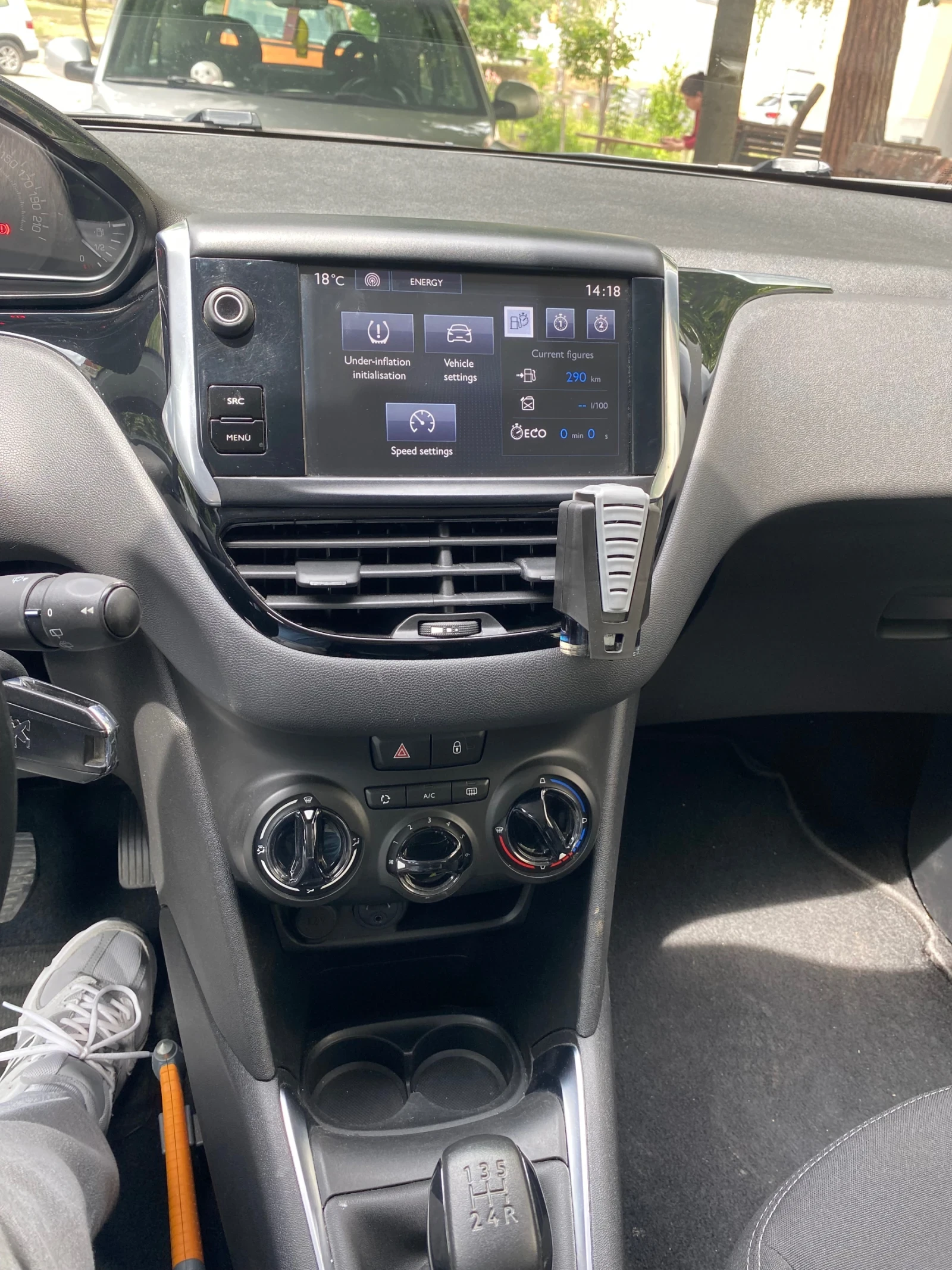 Peugeot 208, снимка 10 - Автомобили и джипове - 54610518