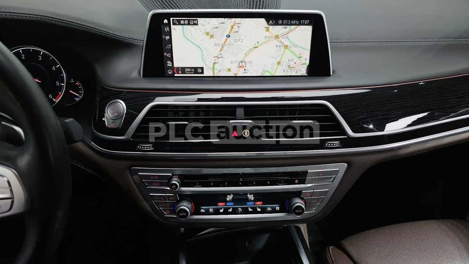 BMW 730 d M SPORT| X-DRIVE| ПОДГРЕВ| ОБДУХВАНЕ| ВКЛ.ТЕХНОТ, снимка 14 - Автомобили и джипове - 54615705