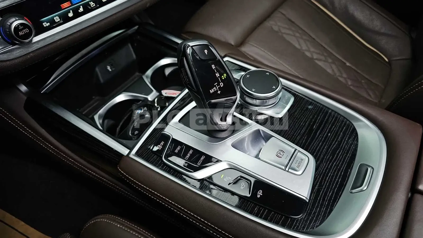 BMW 730 d M SPORT| X-DRIVE| ПОДГРЕВ| ОБДУХВАНЕ| ВКЛ.ТЕХНОТ, снимка 9 - Автомобили и джипове - 54615705