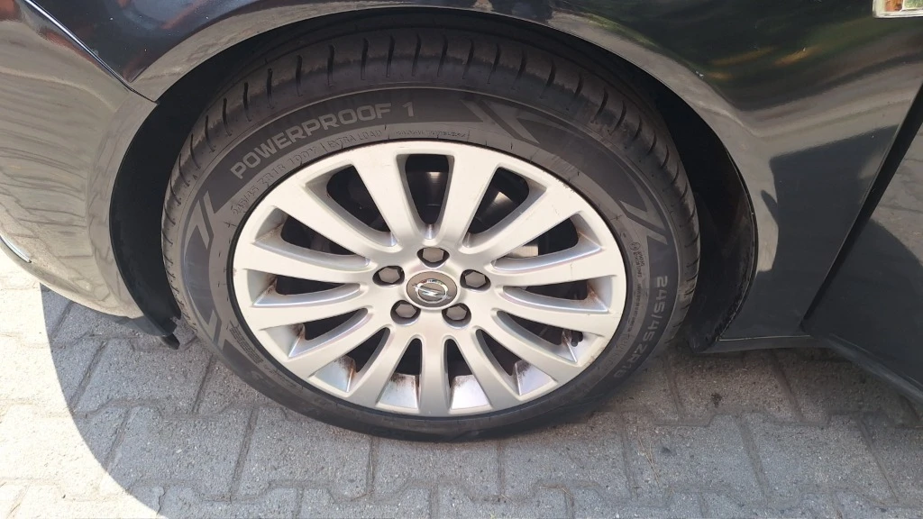 Opel Insignia, снимка 6 - Автомобили и джипове - 54818936