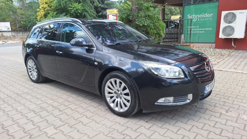 Opel Insignia, снимка 3 - Автомобили и джипове - 54818936