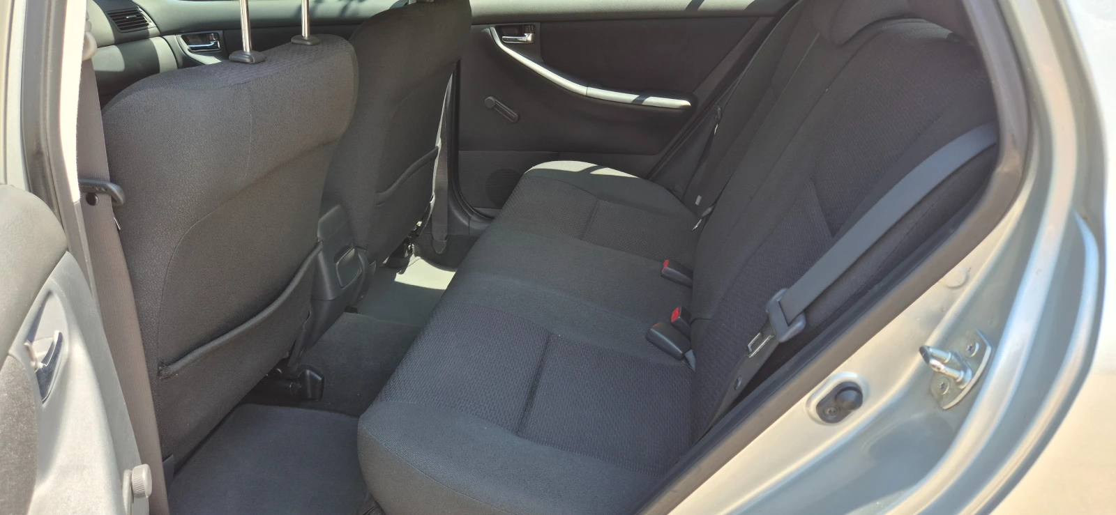 Toyota Corolla 1.4TD, снимка 5 - Автомобили и джипове - 54838664