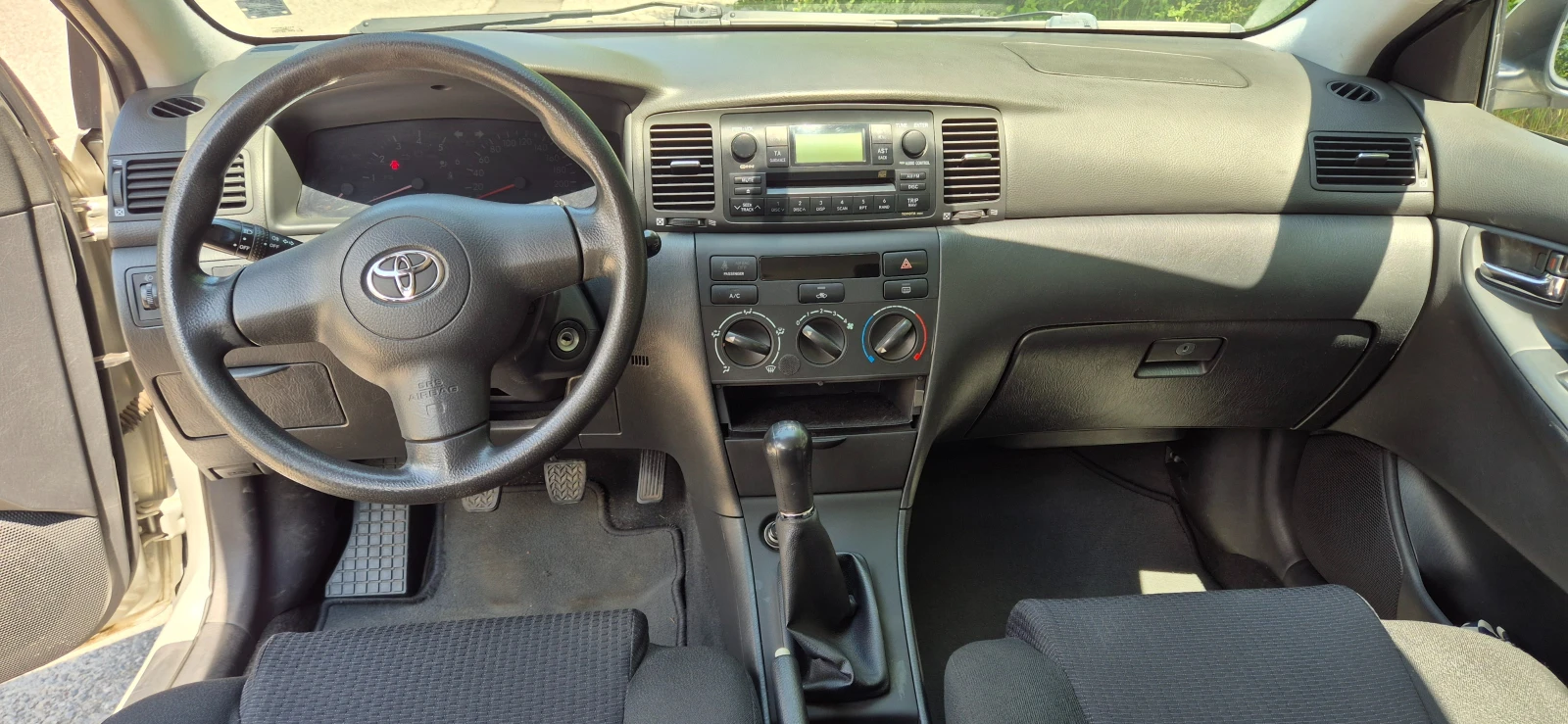 Toyota Corolla 1.4TD, снимка 4 - Автомобили и джипове - 54838664